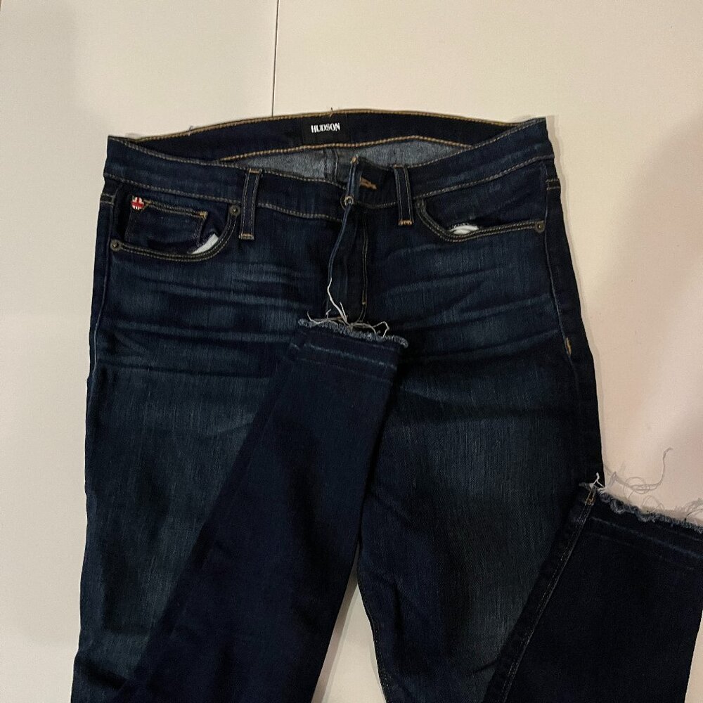 Hudson Krista Ankle Super Skinny Raw Hem Dark Jeans Size 28 Like new 💗
